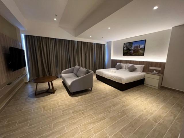 Amverton Cove Golf & Island Resort Banting  Esterno foto