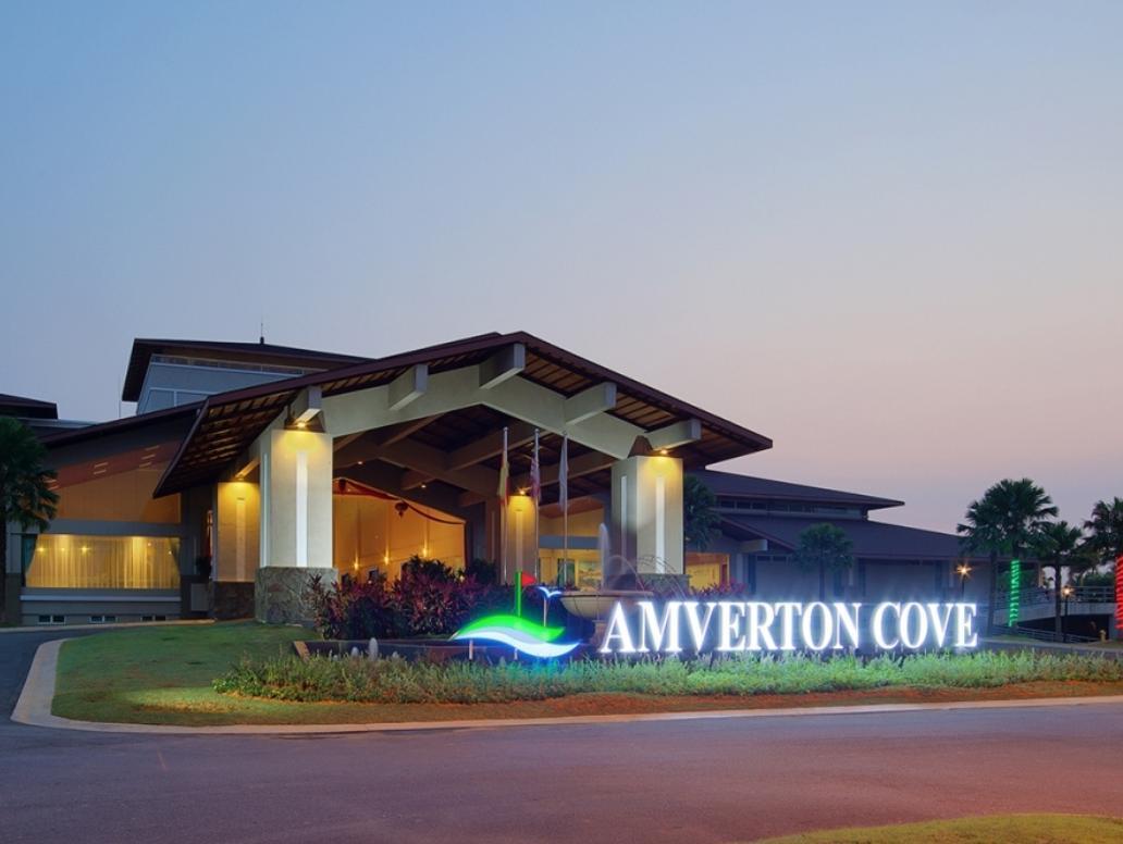 Amverton Cove Golf & Island Resort Banting  Esterno foto